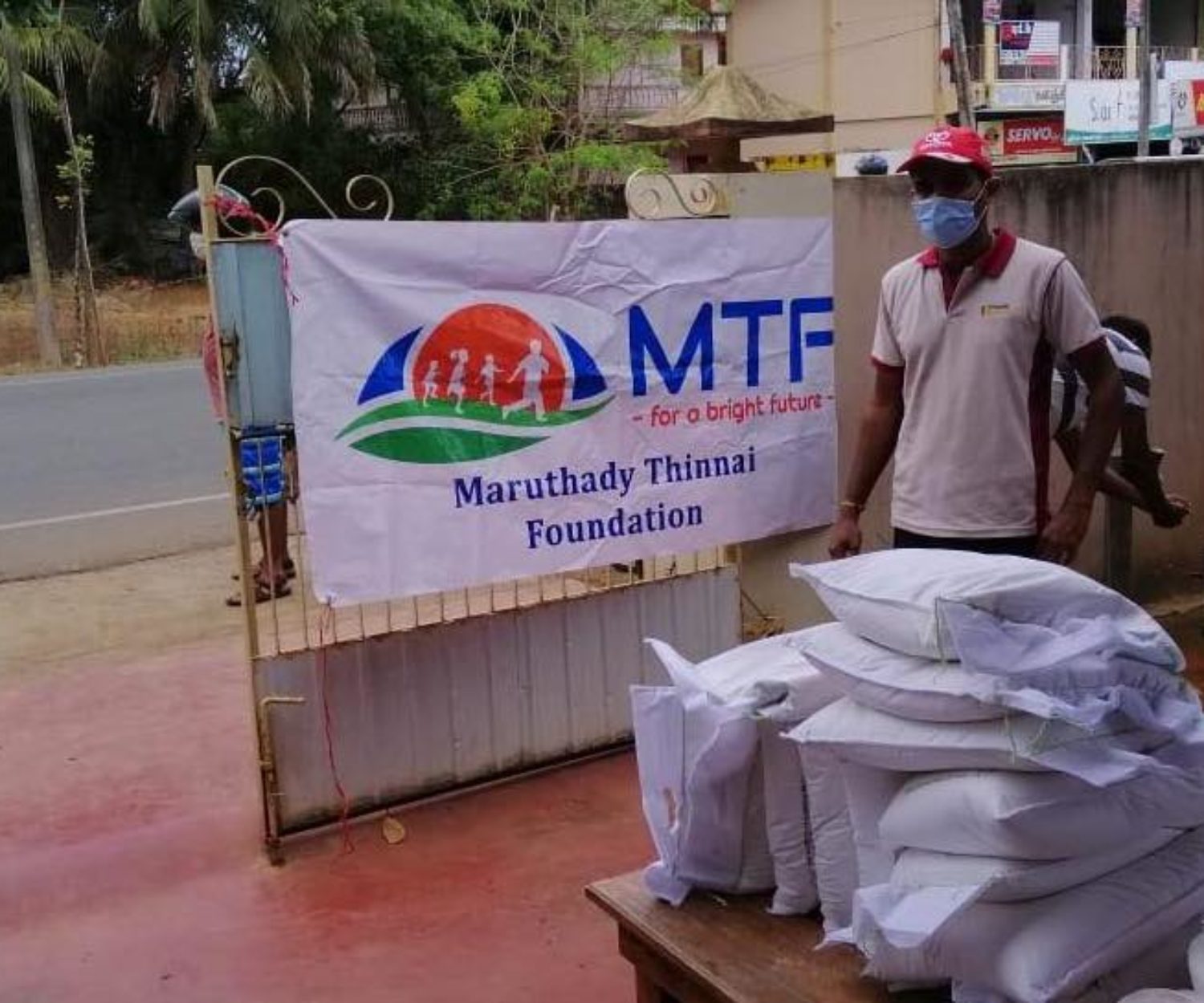 food rations distribution MTF